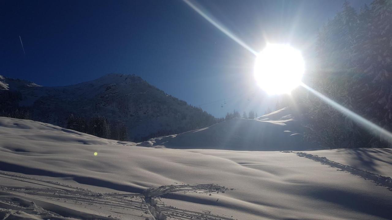 Les Frahans Samoëns Esterno foto