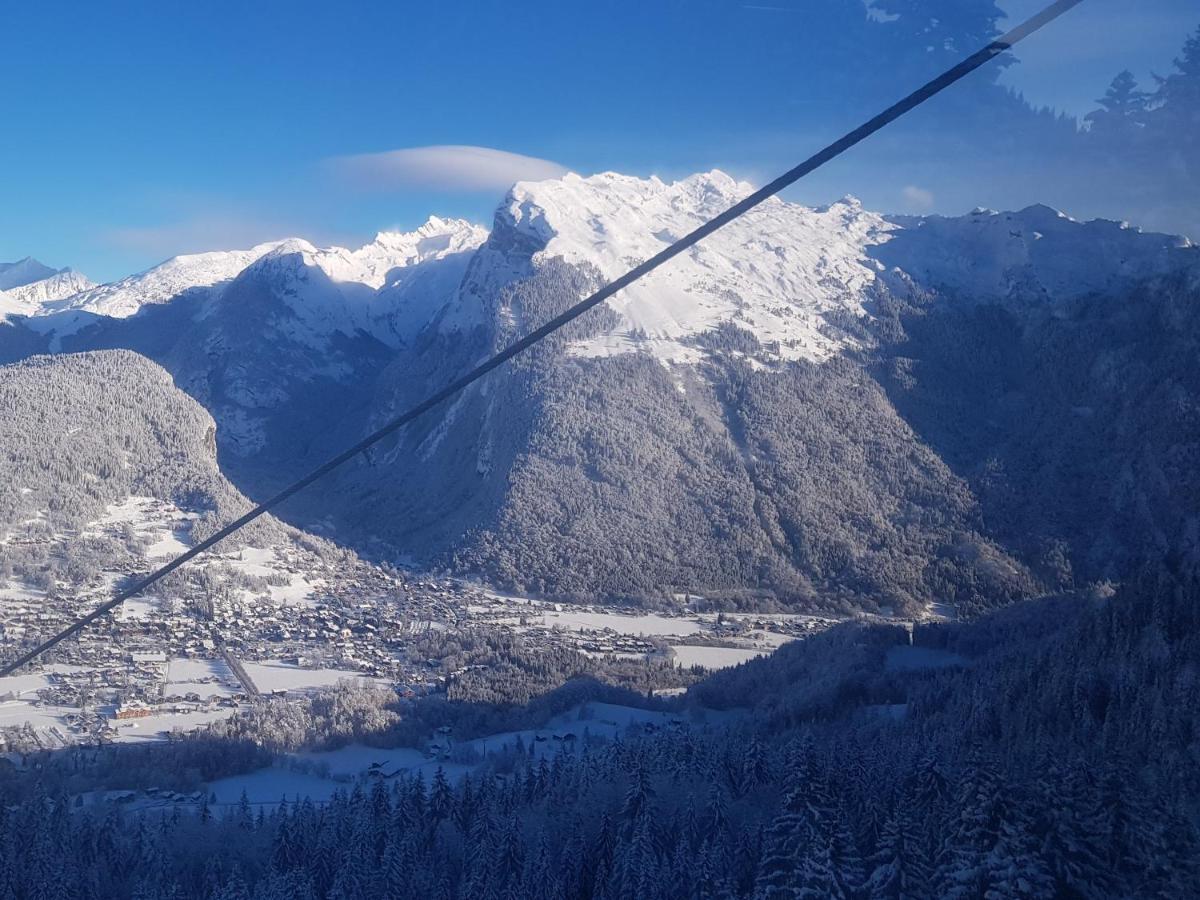 Les Frahans Samoëns Esterno foto
